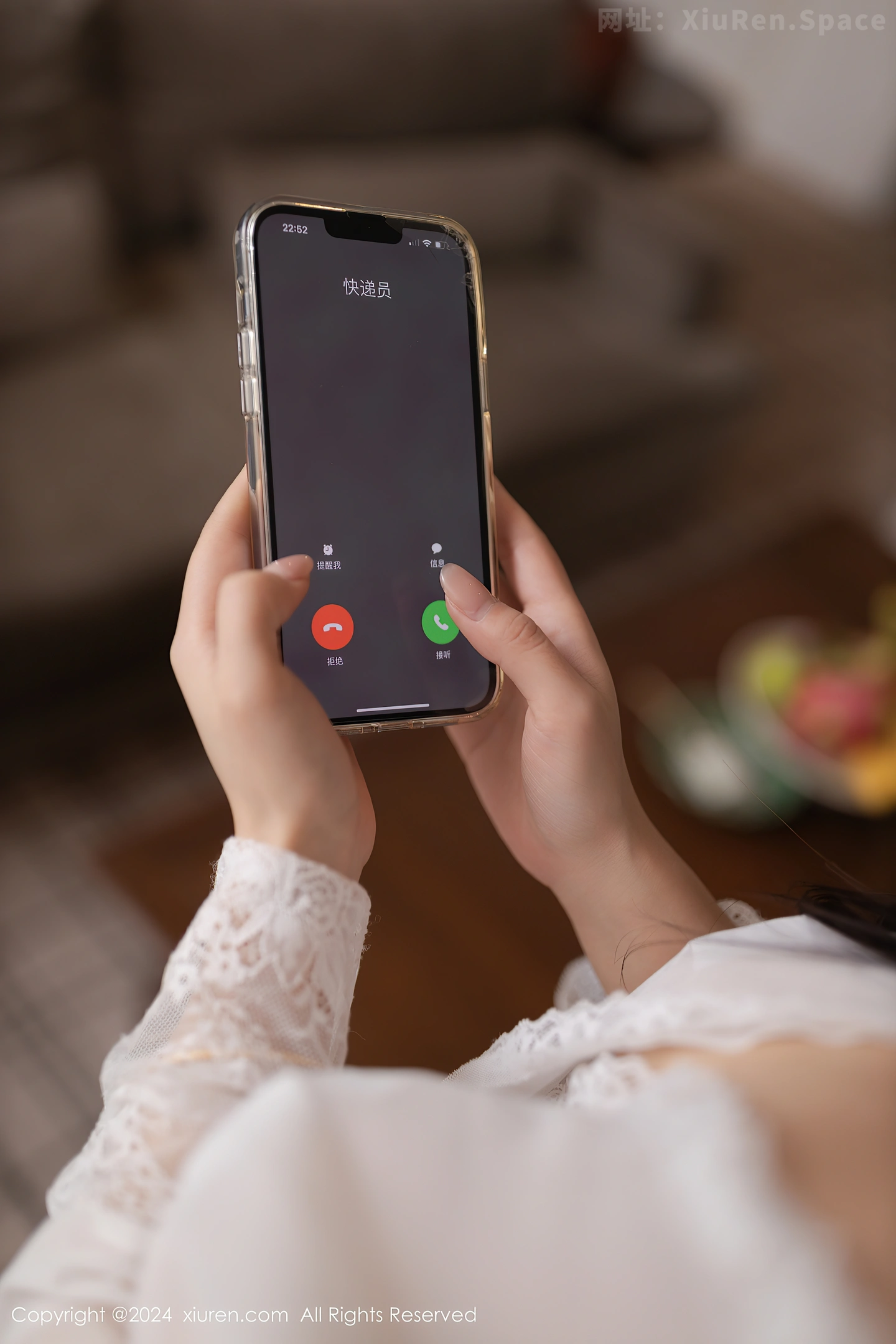 图片[3]-[XiuRen秀人网]VOL.8408 模特谭小灵外卖主题性感白色轻透内衣配肉丝袜秀惹火身材诱惑写真79P-秀人网官方网站